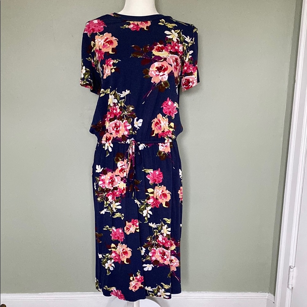 NWT casual floral navy dress